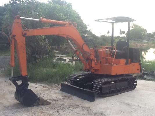 รถแบคโฮhitachi 14kh สภาพดีมากพร้อมใช้เพิ่งเข้าจากญี่ปุ่น ประมาณpc30ครับ