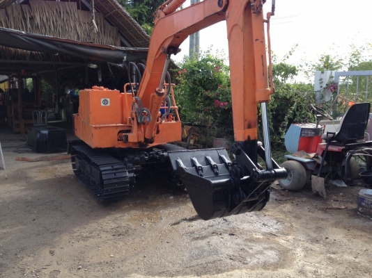 รถแบคโฮhitachi 14kh สภาพดีมากพร้อมใช้เพิ่งเข้าจากญี่ปุ่น ประมาณpc30ครับ
