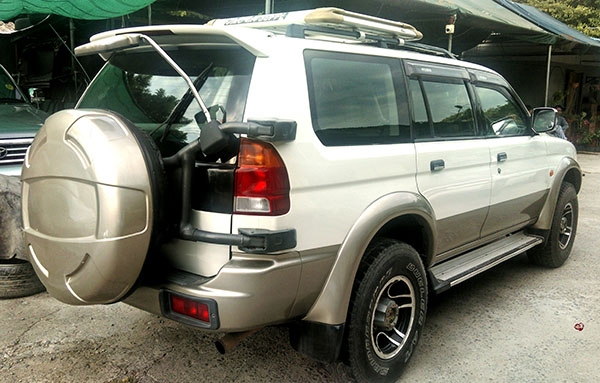 ขาย G-Wagon ลง2JZสวยๆราคาถูกมากด่วนๆ ขาย G-Wagon ลง2JZสวยๆราคาถูกมากด่วนๆ