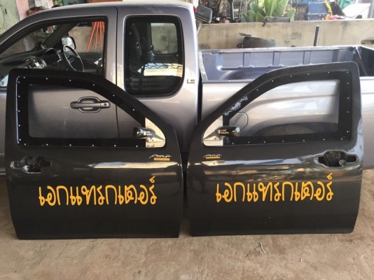 ประตูCarbon เชฟ-ดีแมก แค๊บ สภาพสวย