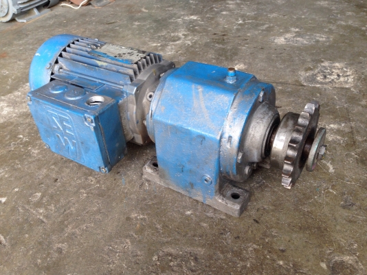 ขายมอเตอร์เกียร์ Sew eurodrive 1HP. 380V อัตราทด 1:19 สภาพดี วิ่งนิ่มเดิมๆ พร้อมใช้งาน