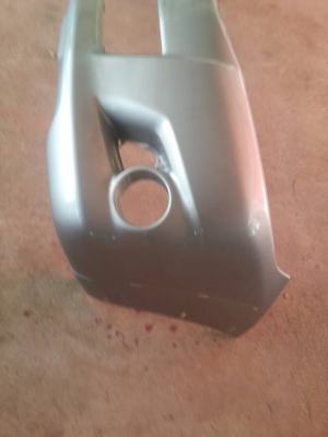 กันชนหน้าวีโก้แช้มป์ ของแท้ถอด สี(9AE)