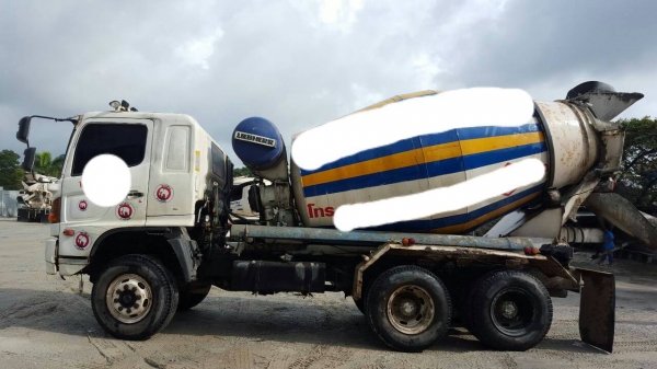 ขายรถบรรทุก 10 ล้อโม่ปูน HINO MEGA 320 แรงม้า ราคา 1850000