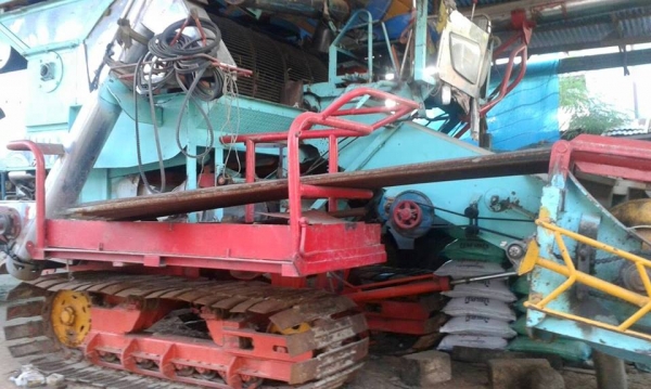 ขายรถเกี่ยวข้าว พรประภัทสร อุ้ม2ตัน เครื่อง260เทอร์โบ ตัวเดิน10 ปั้มไดกิ้น สภาพพร้อมใช้งาน สนใจโทร 090-8588220คุณนะ 093-3258446คุณบิว ID:narong498 หรือเข้าดูสินค้าอื่นๆได้ที่ www.truck.in.th/498 หรือเพจFacebook ณรงค์ ซื้อขายรถมือสอง (เว็บไซต์ส่วนตัว) หรือ