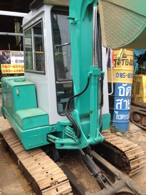 ขายด่วน รถขุด MITSUBISHI  ME30 รถเก่านอกแท้นำเข้าจากปฃญี่ปุนมีเอกสารแจ้งจำหน่าย  สนใจติดต่อ099-907-3356(แฟ้ง) 099-907-9273 (กิ๊ฟ)