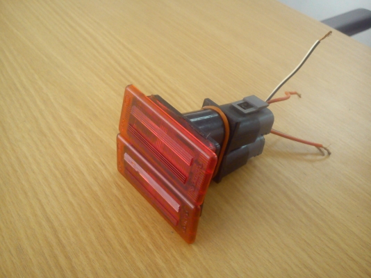 ไฟแผงประตูของรถ VOLVO แท้ ยี้ห้อHELLA