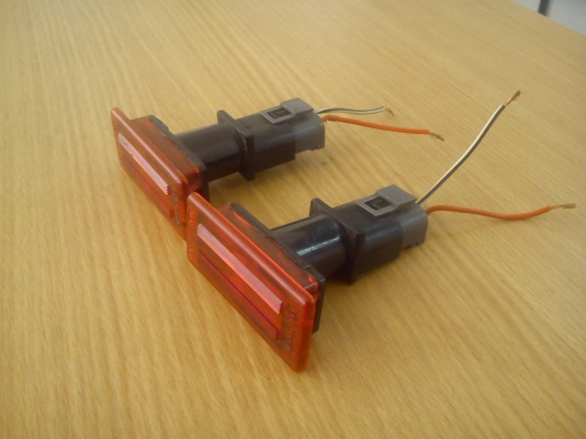 ไฟแผงประตูของรถ VOLVO แท้ ยี้ห้อHELLA