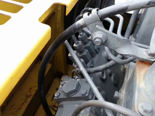 ขาย รถแบคโฮ ยีห้อ KOMASU PC130-6K รถเก่านอกแท้ ไม่เคยผ่านการใช้งานในไทยมาก่อน