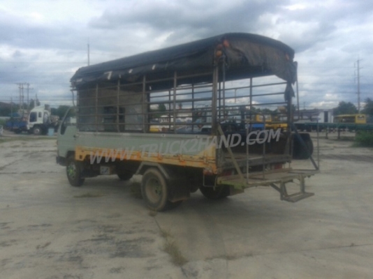 รถบรรทุก 6 ล้อ TOYOTA  รุ่น DYNA เครื่อง 4 สูบ  115 แรง คัชซี BU 141 น๊อต 5 ตัว