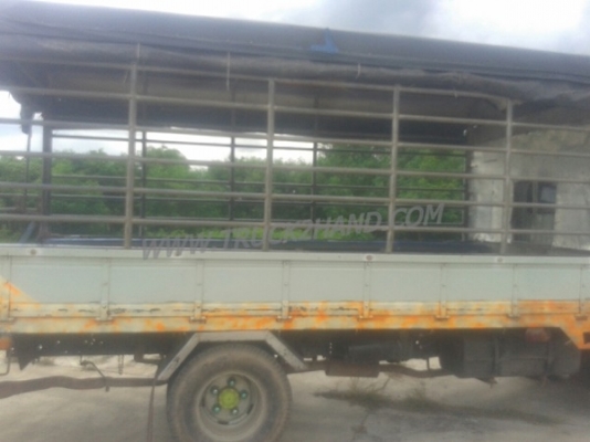 รถบรรทุก 6 ล้อ TOYOTA  รุ่น DYNA เครื่อง 4 สูบ  115 แรง คัชซี BU 141 น๊อต 5 ตัว