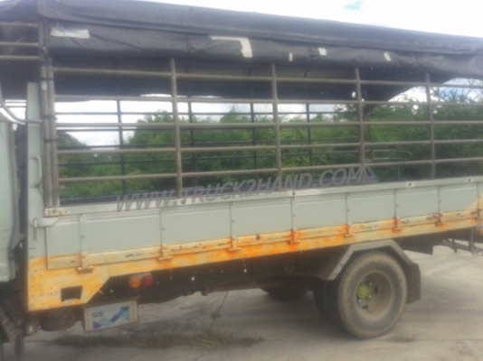 รถบรรทุก 6 ล้อ TOYOTA  รุ่น DYNA เครื่อง 4 สูบ  115 แรง คัชซี BU 141 น๊อต 5 ตัว