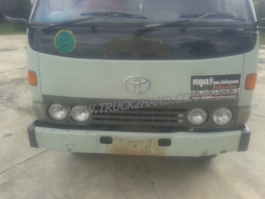 รถบรรทุก 6 ล้อ TOYOTA  รุ่น DYNA เครื่อง 4 สูบ  115 แรง คัชซี BU 141 น๊อต 5 ตัว