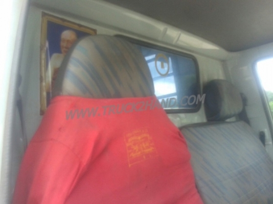 รถบรรทุก 6 ล้อ TOYOTA  รุ่น DYNA เครื่อง 4 สูบ  115 แรง คัชซี BU 141 น๊อต 5 ตัว