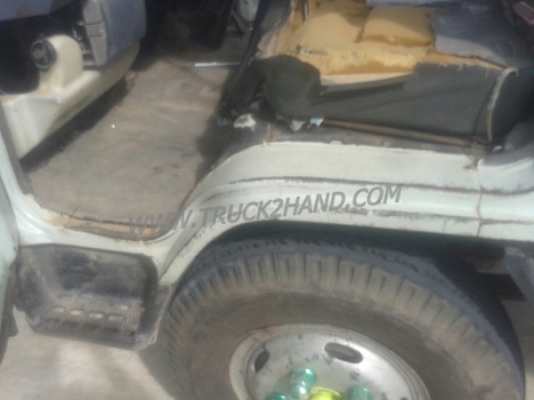 รถบรรทุก 6 ล้อ TOYOTA  รุ่น DYNA เครื่อง 4 สูบ  115 แรง คัชซี BU 141 น๊อต 5 ตัว