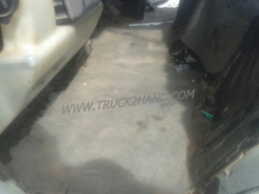 รถบรรทุก 6 ล้อ TOYOTA  รุ่น DYNA เครื่อง 4 สูบ  115 แรง คัชซี BU 141 น๊อต 5 ตัว