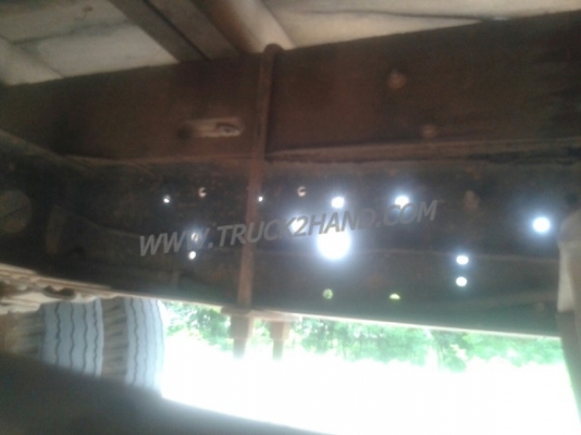 รถบรรทุก 6 ล้อ TOYOTA  รุ่น DYNA เครื่อง 4 สูบ  115 แรง คัชซี BU 141 น๊อต 5 ตัว