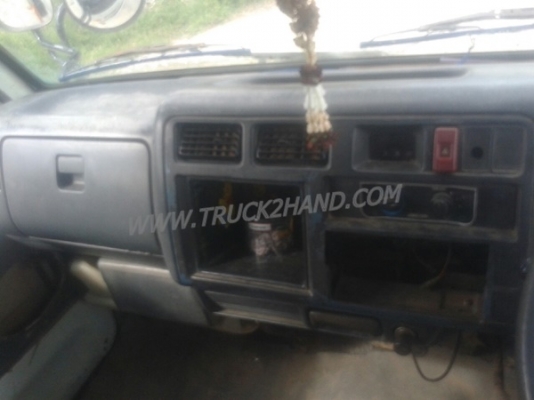 รถบรรทุก 6 ล้อ TOYOTA  รุ่น DYNA เครื่อง 4 สูบ  115 แรง คัชซี BU 141 น๊อต 5 ตัว