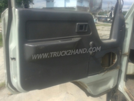 รถบรรทุก 6 ล้อ TOYOTA  รุ่น DYNA เครื่อง 4 สูบ  115 แรง คัชซี BU 141 น๊อต 5 ตัว