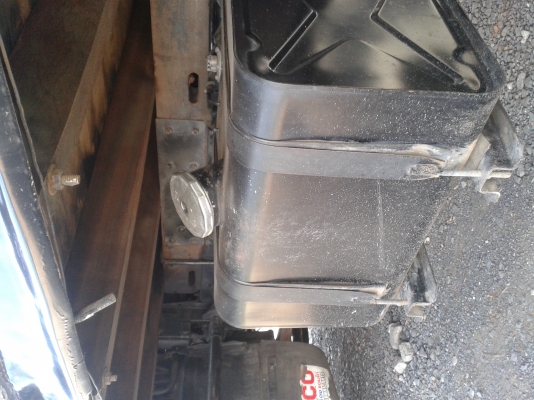 ขายหกล้อ HINO mega fc 150 แรง  อินเตอร์ เทอร์โบพวงมาลัยเพาเวอร์แอร์เย็นเจี๊ยบเบรคทิพฟี่