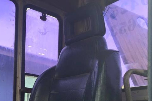 **435,000 บ.ต่อรอง/// แบคโฮ KOMATSU PC120 รุ่น 5 ไฟฟ้าครบ **ขาย KOMATSU PC120-5 แบคโฮยอดนิยม พร้อมใช้ ราคาเบา HYD.EXCAVATOR KOMATSU PC120-5 ไฟฟ้าครบ เครื่องเดิม ปั้มK3V เครื่องดี แรง แน่นดี ปั้มดี แรง ทำงานดี เร็วดี ครับ บูมอาร์มดี มีตำหนิปะรอบโคน(ตามรูป)