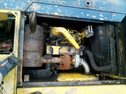 **435,000 บ.ต่อรอง/// แบคโฮ KOMATSU PC120 รุ่น 5 ไฟฟ้าครบ **ขาย KOMATSU PC120-5 แบคโฮยอดนิยม พร้อมใช้ ราคาเบา HYD.EXCAVATOR KOMATSU PC120-5 ไฟฟ้าครบ เครื่องเดิม ปั้มK3V เครื่องดี แรง แน่นดี ปั้มดี แรง ทำงานดี เร็วดี ครับ บูมอาร์มดี มีตำหนิปะรอบโคน(ตามรูป)