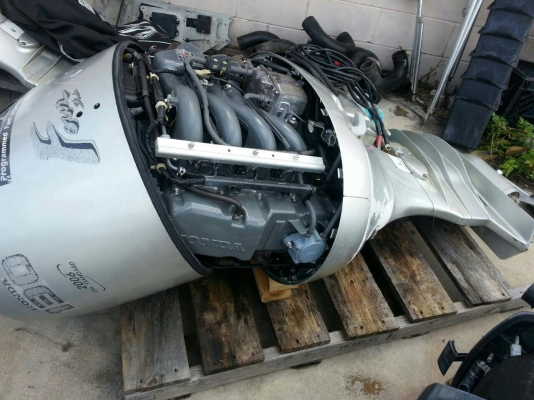 เครื่อง Honda Programmed Fuel Injection 4 Stroke 130hp ปี06 EPA STANDARD สภาพเดิมๆจากสหรัฐอเมริกา นำเข้าจากสหรัฐอเมริกา