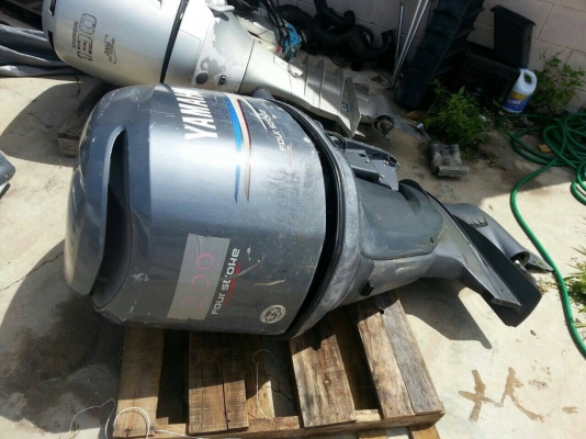 เครื่อง Yamaha 4 Stroke 200hp ปี06 สภาพเดิมๆจากสหรัฐอเมริกา นำเข้าจากสหรัฐอเมริกา