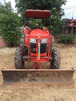 คูโบต้า4708 พร้อมอุปกรณ์3ชิ้น คูโบต้า4708 พร้อมอุปกรณ์3ชิ้น