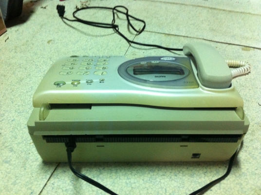 โทรศัพท์และโทรสาร SANYO จากญี่ปุ่น ถ่ายเอกสารได้ ใช้กระดาษความร้อนแบบเป็นม้วน