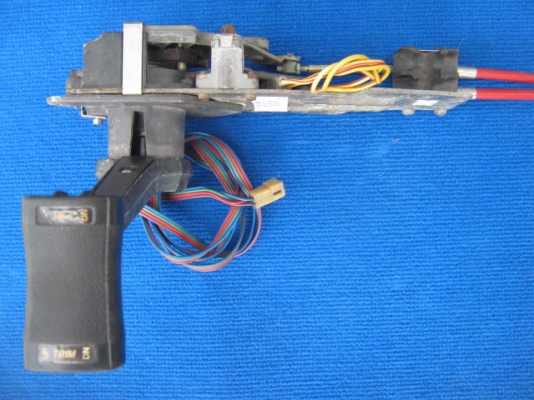 ขายรีโมทUS.Marineมือสองสภาพดีพร้อมสายครบ.(ปิดการขายขอขอบคุณtruck2handครับ)