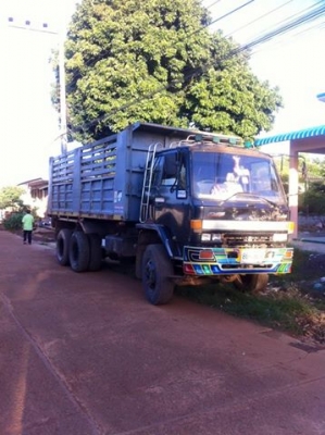 ขายดั้ม2เพลา ร็อกกี้นางฟ้า240 พ.เพาเวอร์ เบรกทิฟฟี่ ภายในสวย สภาพพร้อมใช้งาน เอกสารพร้อมโอน สนใจโทร 090-8588220คุณนะ 093-3258446คุณบิว ID:narong498 หรือเข้าดูสินค้าอื่นๆได้ที่ www.truck.in.th/498 หรือเพจFacebook ณรงค์ ซื้อขายรถมือสอง (เว็บไซต์ส่วนตัว) หรื