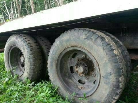 Hino f18 รถ10 ล้อท้ายลาด