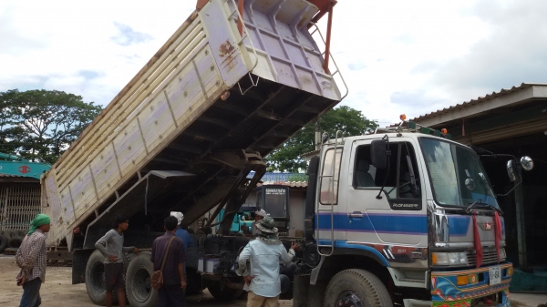ขายกระบะดั้ม พร้อมอุปกรณ์ครบชุด