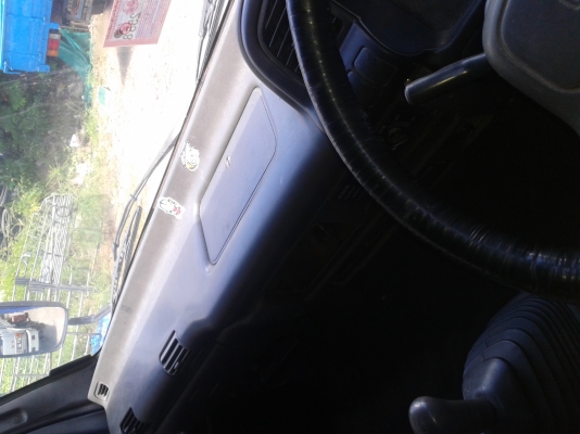 ขายหกล้อ ISUZU NQR 130 แรง เทอร์โบ + แอร์ + พาเวอร์ ปี 47 ยาว 5.5 เมตร