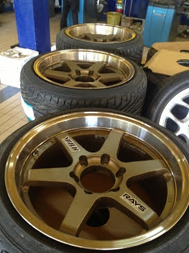 แม็กใหม่ TE37 9.5x10.5 6H พร้อมยางใหม่ 235/40-18, 265/35-18 ทั้งชุด 22,500 เท่านั้น แม็กใหม่ TE37 9.5x10.5 6H พร้อมยางใหม่ 235/40-18, 265/35-18 ทั้งชุด 22,500 เท่านั้น