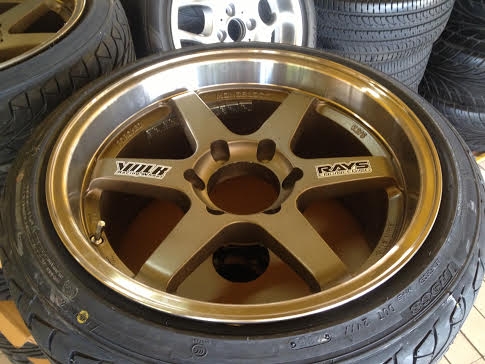 แม็กใหม่ TE37 9.5x10.5 6H พร้อมยางใหม่ 235/40-18, 265/35-18 ทั้งชุด 22,500 เท่านั้น แม็กใหม่ TE37 9.5x10.5 6H พร้อมยางใหม่ 235/40-18, 265/35-18 ทั้งชุด 22,500 เท่านั้น