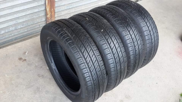 Dunlop 165/65/14 ปี12-13 ดอกหนาๆสวยมาก