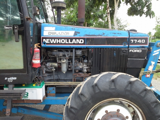 ขายด่วน รถไถ FORD NEWHOLLAND7740ตู้แอร์