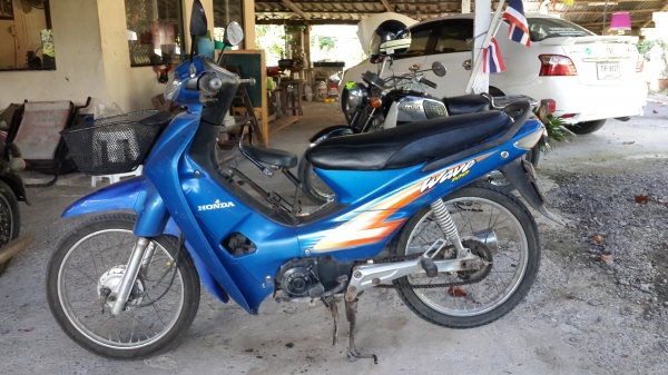 ขายเวฟ100  ทะเบียนโอน เดิมๆ ภาษีไม่ขาด