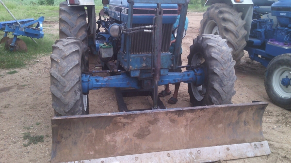 ขายรถไถฟอดร์6610  4x4คานหน้าคาลาโล่    มีดันหน้าไคเฮงหลีหาง7ซีเอ็มที0810076640