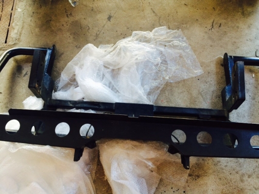 ขอขายกันชนหลังใส่ V CROSS หน่อยครับ ขอขายกันชนหลังใส่ V CROSS หน่อยครับ