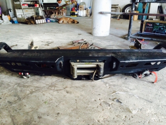 ขอขายกันชนหลังใส่ V CROSS หน่อยครับ