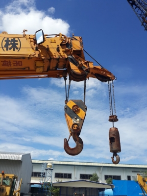 เครน 25 ตัน M5 Tadano TR250M-5 ส่งตรงจากญี่ปุ่นค่ะ สวยๆ สภาพดี อุปกรณ์ครบ ติดต่อ โสมธิดา 061-4194022
