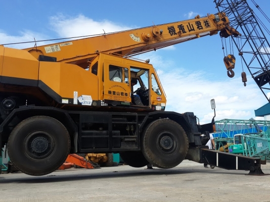 เครน 25 ตัน M5 Tadano TR250M-5 ส่งตรงจากญี่ปุ่นค่ะ สวยๆ สภาพดี อุปกรณ์ครบ ติดต่อ โสมธิดา 061-4194022