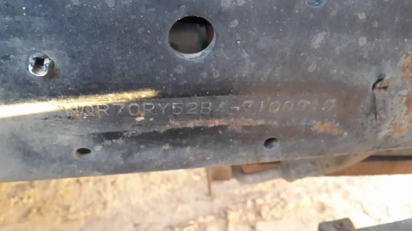 ขาย6ล้อกลางisuzu NQR130เทอร์โบว์อินเตอร์ ปี47 แชชซีสวย เครื่องเดิม เกียร์เดิม เอกสารเล่มทะเบียนพร้อมโอน