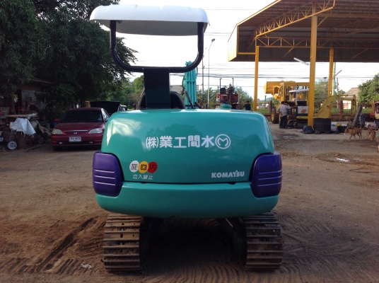 KOMATSU  25 รุ่น 7 (คอลโทนสั้นนำ้มัน)  มี VDOให้ชม  (แทรคเหล็กใหม่มือ 1)มีเอกสาร ติดต่อ 085-5632278 (ราคาต่อรองได้)