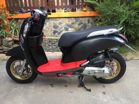 ขาย Scoopyi ล้อ12แต่งสวยๆ