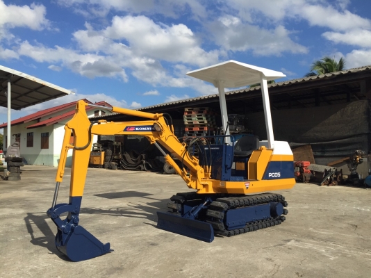 รถขุดเล็ก KOMATSU PC05-2 ทำสีใหม่ มือสองนำเข้าญี่ปุ่น