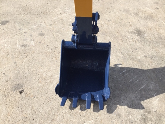 รถขุดเล็ก KOMATSU PC05-2 ทำสีใหม่ มือสองนำเข้าญี่ปุ่น