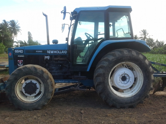 ขายฟอดร์6640นิวฮอแลน เกียรธรรม 12&times;12 ดันหน้าหาง 4 ไคเฮงหลี เล่มทะเบืยนพร้อมใช้